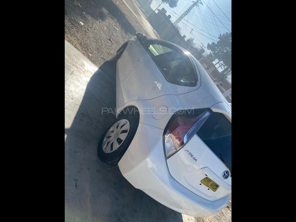 Toyota Aqua 2015 for Sale in Karachi Image-1