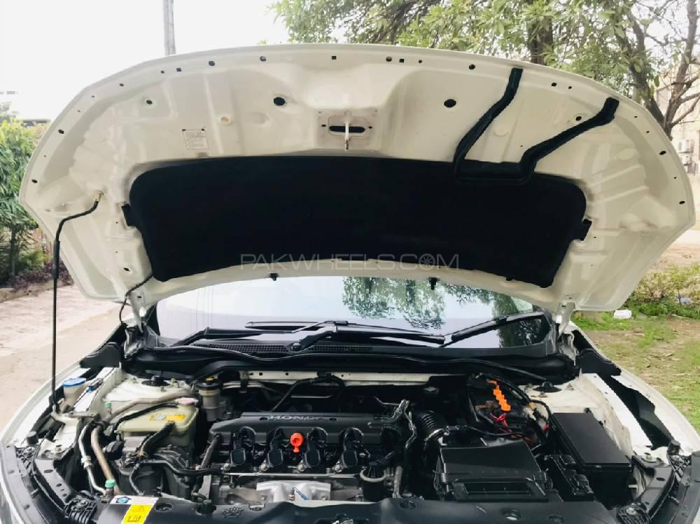 Honda Civic 2018 for Sale in Lahore Honda Civic 2018 for Sale in Lahore Image-16