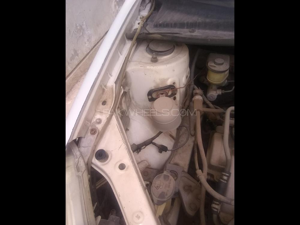 Toyota Platz 2004 for Sale in Karachi Toyota Platz 2004 for Sale in Karachi Image-11