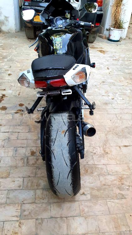 سوزوکی GSX-R600 2014 for Sale سوزوکی GSX-R600 2014 for Sale Image-2