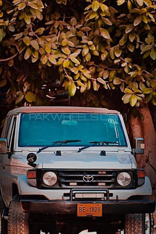 Toyota Land Cruiser - 1987  Toyota Land Cruiser - 1987  Image-3