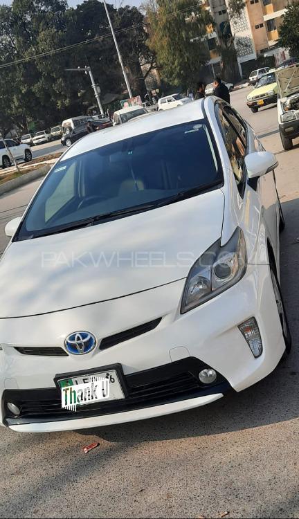 Toyota Prius 2013 for Sale in Islamabad Toyota Prius 2013 for Sale in Islamabad Image-9