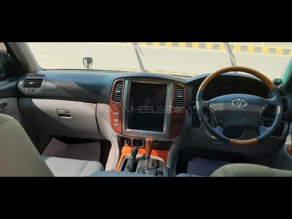Lexus LX Series 2005 for Sale in Karachi Lexus LX Series 2005 for Sale in Karachi Image-10