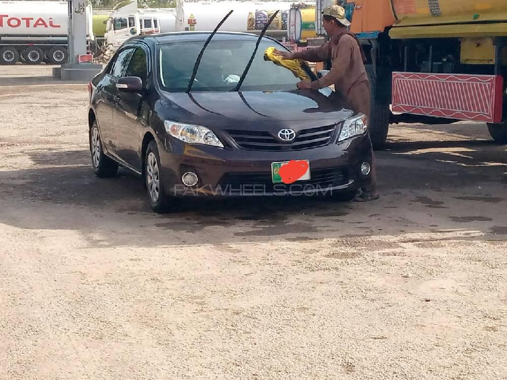 Toyota Corolla 2013 for Sale in Peshawar Image-1