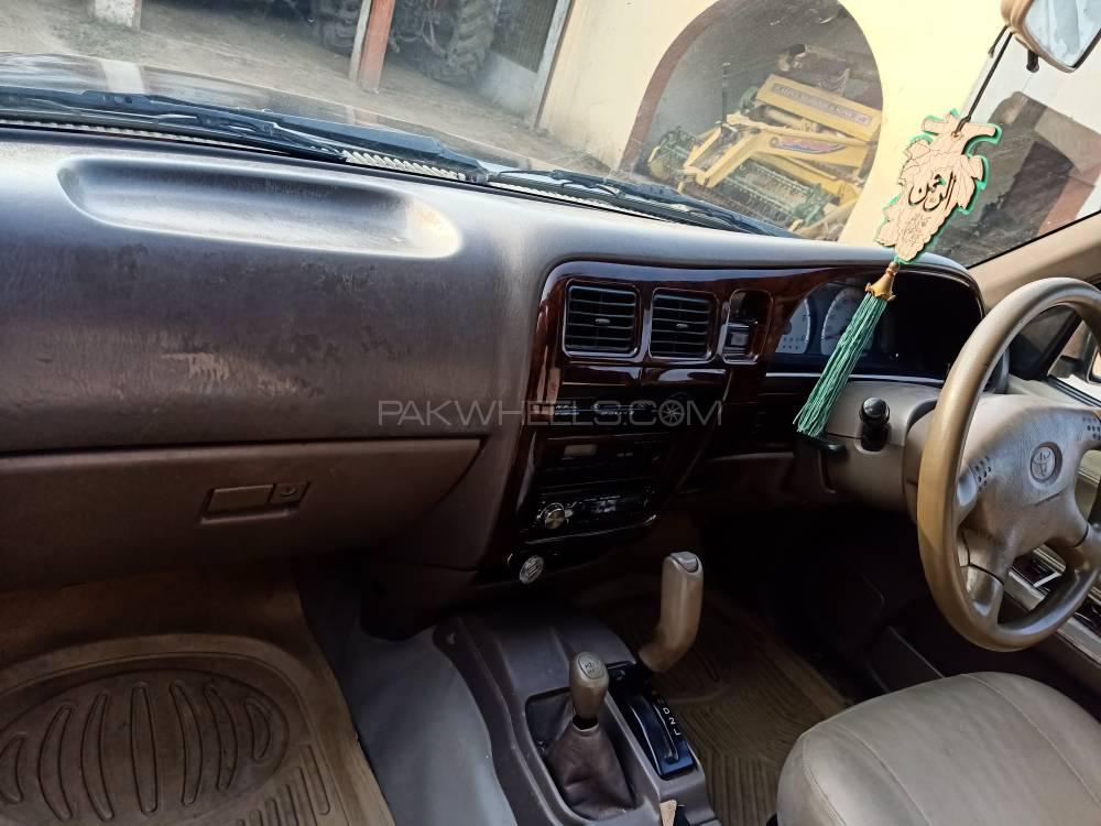 ٹویوٹا ہائیلکس 2003 for Sale in گجرانوالہ ٹویوٹا ہائیلکس 2003 for Sale in گجرانوالہ Image-7