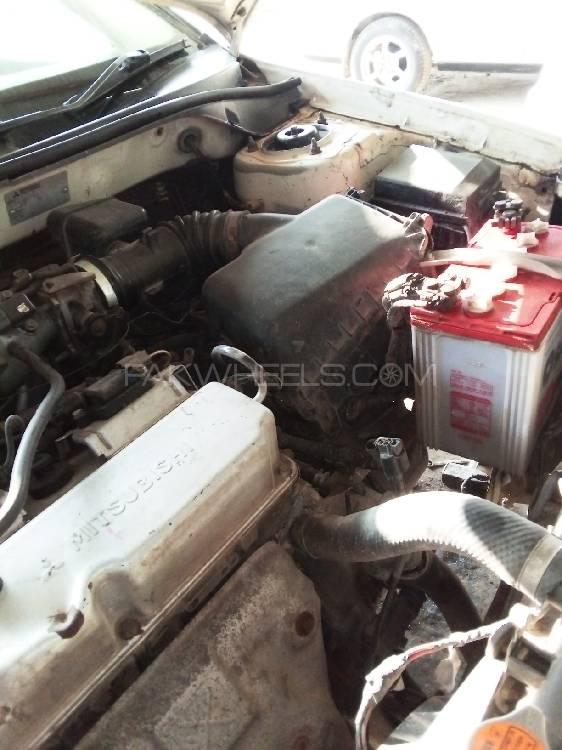 مٹسوبیشی لینسر 2005 for Sale in راولپنڈی مٹسوبیشی لینسر 2005 for Sale in راولپنڈی Image-12