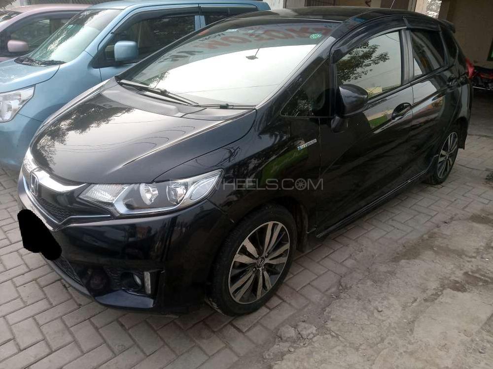 Honda Fit 2015 for Sale in Gujranwala Honda Fit 2015 for Sale in Gujranwala Image-3