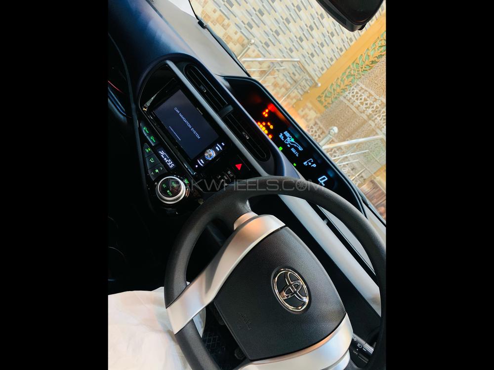 Toyota Aqua 2017 for Sale in Peshawar Toyota Aqua 2017 for Sale in Peshawar Image-9