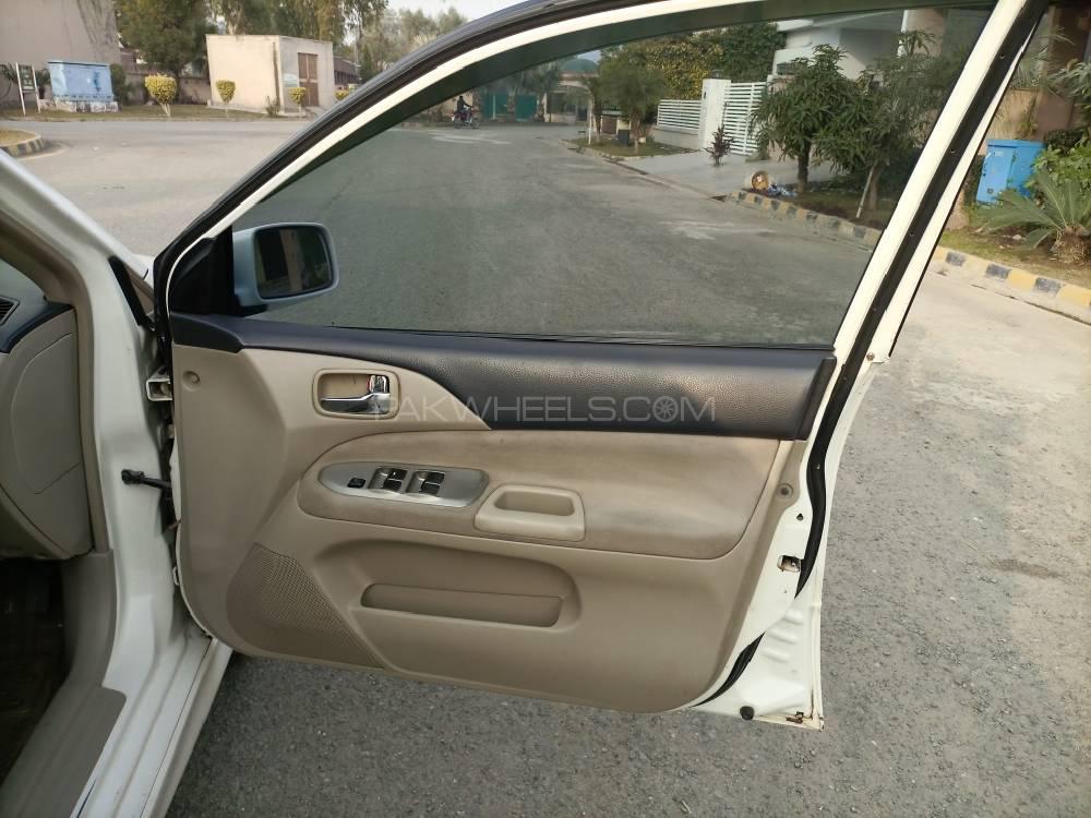 مٹسوبیشی لینسر 2005 for Sale in لاہور مٹسوبیشی لینسر 2005 for Sale in لاہور Image-13
