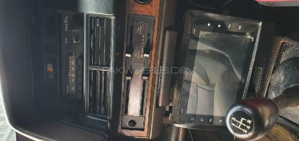 Toyota Corolla 1982 for Sale in Lahore Toyota Corolla 1982 for Sale in Lahore Image-9