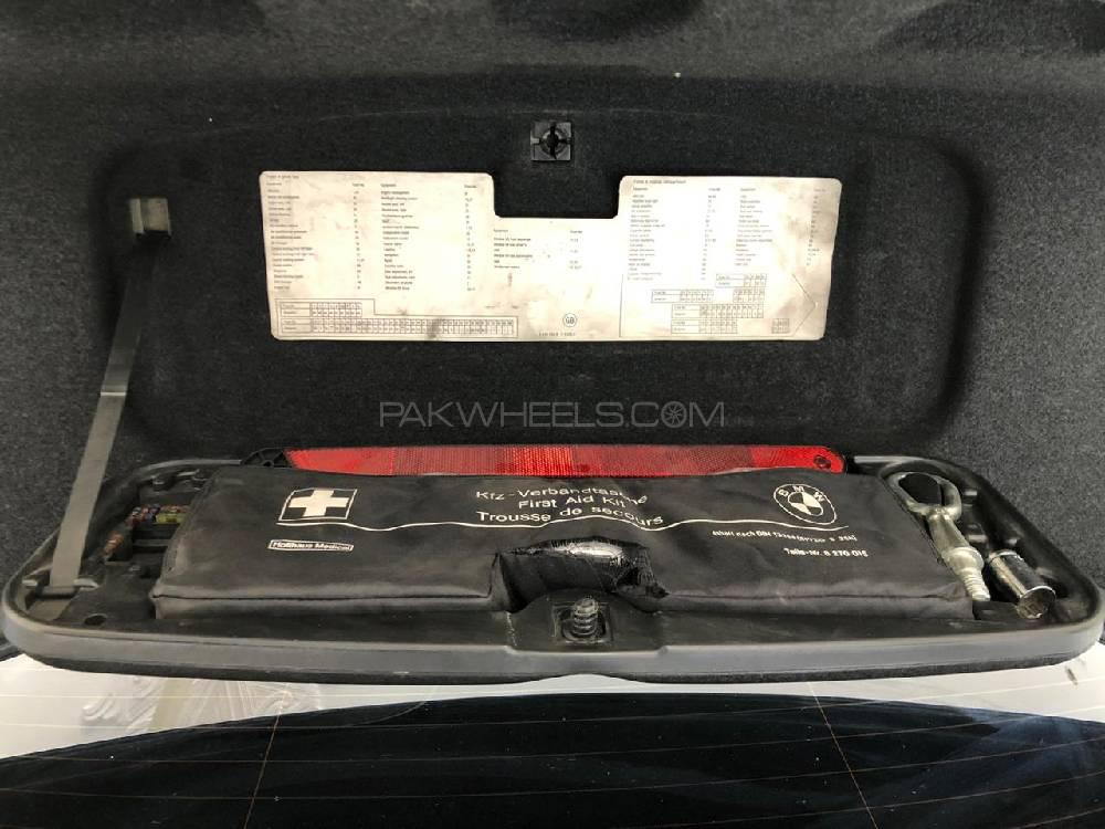 BMW 5 Series 2004 for Sale in Islamabad BMW 5 Series 2004 for Sale in Islamabad Image-11