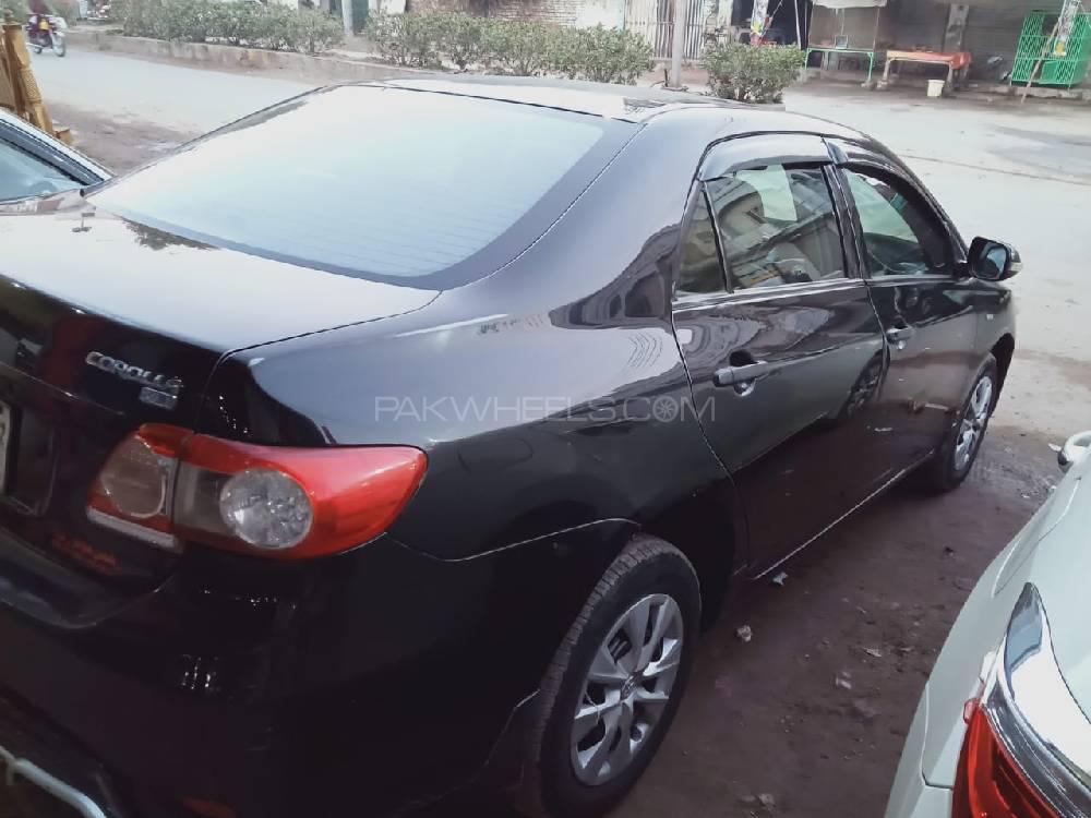 Toyota Corolla 2011 for Sale in Jhang Image-1