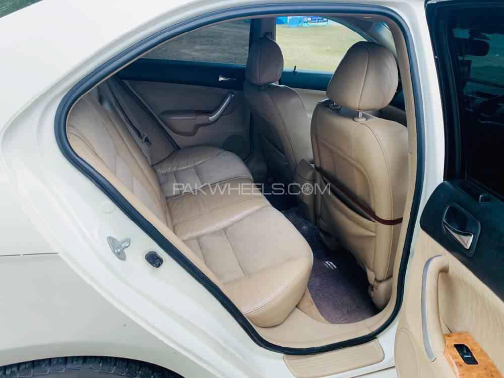 Honda Accord 2002 for Sale in Islamabad Honda Accord 2002 for Sale in Islamabad Image-6