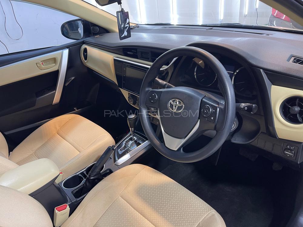 Toyota Corolla 2018 for Sale in Lahore Toyota Corolla 2018 for Sale in Lahore Image-10