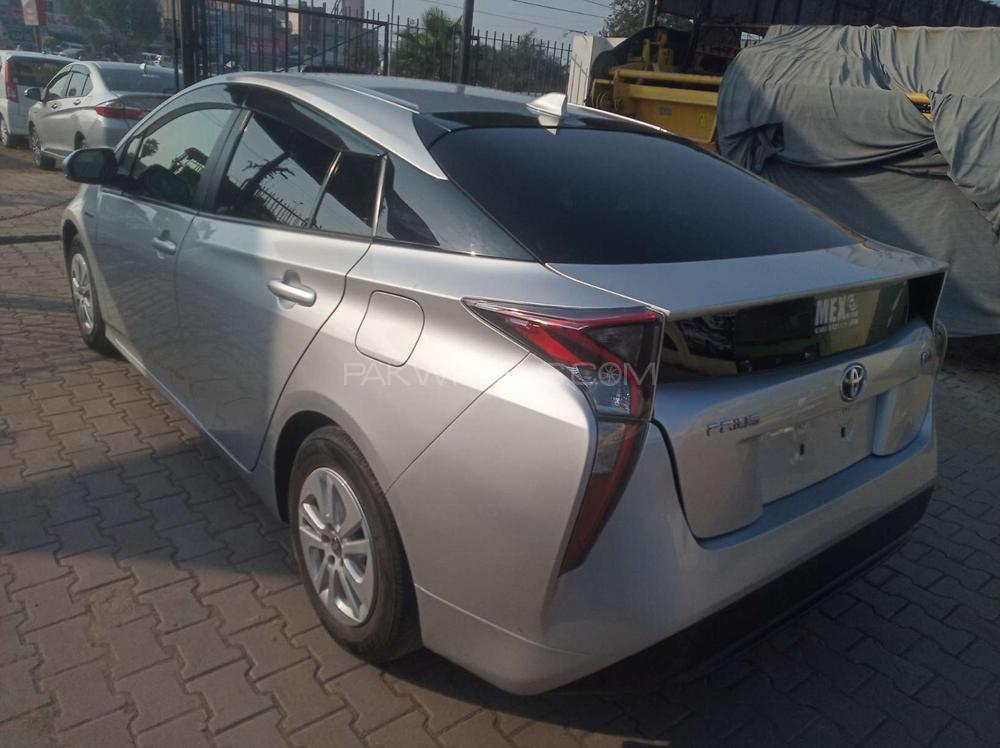 Toyota Prius 2017 for Sale in Gujranwala Toyota Prius 2017 for Sale in Gujranwala Image-5