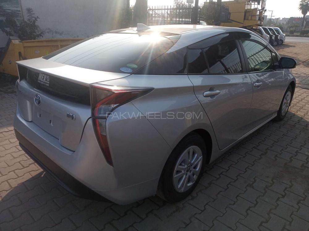 Toyota Prius 2017 for Sale in Gujranwala Toyota Prius 2017 for Sale in Gujranwala Image-6