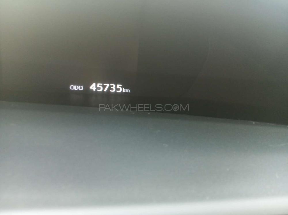 Toyota Prius 2017 for Sale in Gujranwala Toyota Prius 2017 for Sale in Gujranwala Image-13
