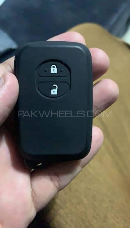 Toyota Prius 2010 for Sale in Lahore Toyota Prius 2010 for Sale in Lahore Image-20
