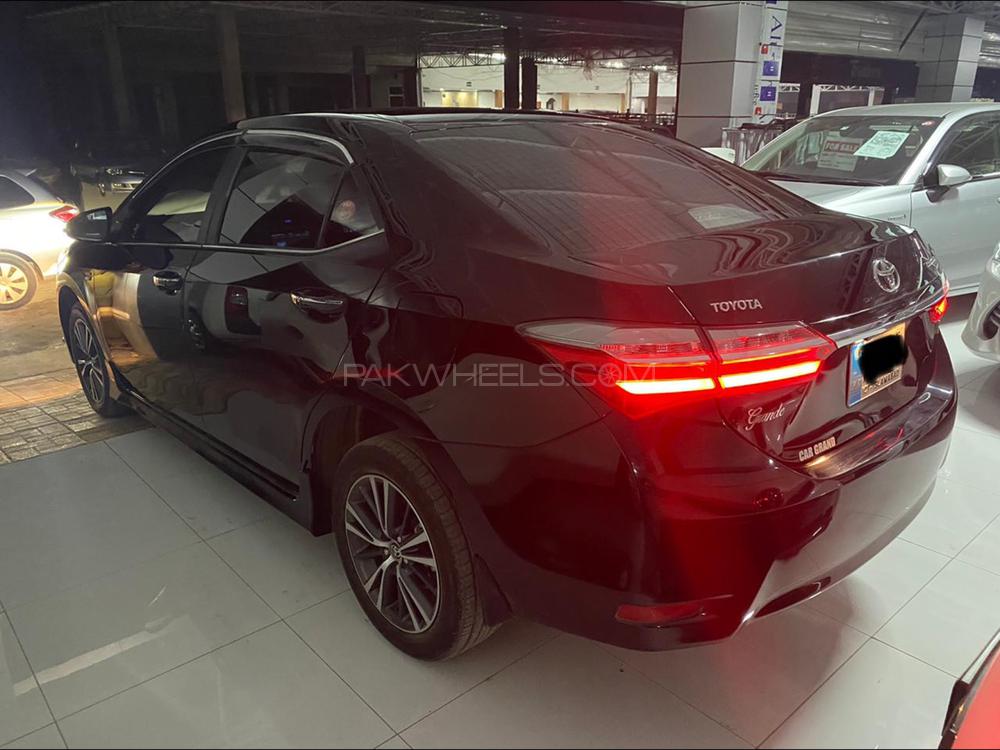 Toyota Corolla 2020 for Sale in Peshawar Toyota Corolla 2020 for Sale in Peshawar Image-6