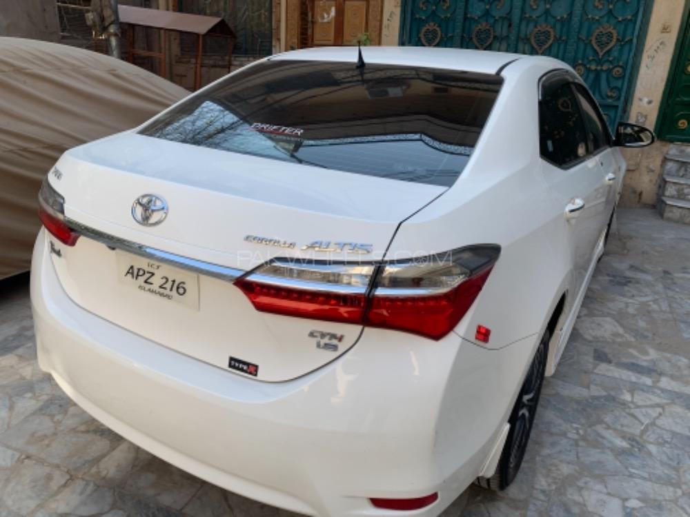 Toyota Corolla 2019 for Sale in Peshawar Image-1