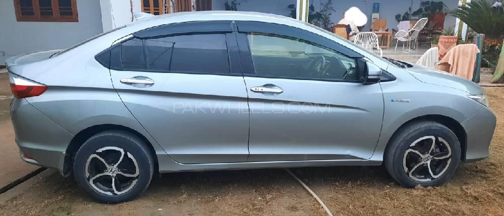 ہونڈا گریس ہائبرڈ 2015 for Sale in مردان ہونڈا گریس ہائبرڈ 2015 for Sale in مردان Image-8