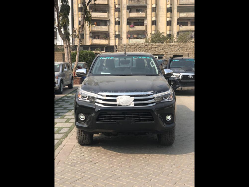 Toyota Hilux 2021 for Sale in Karachi Image-1
