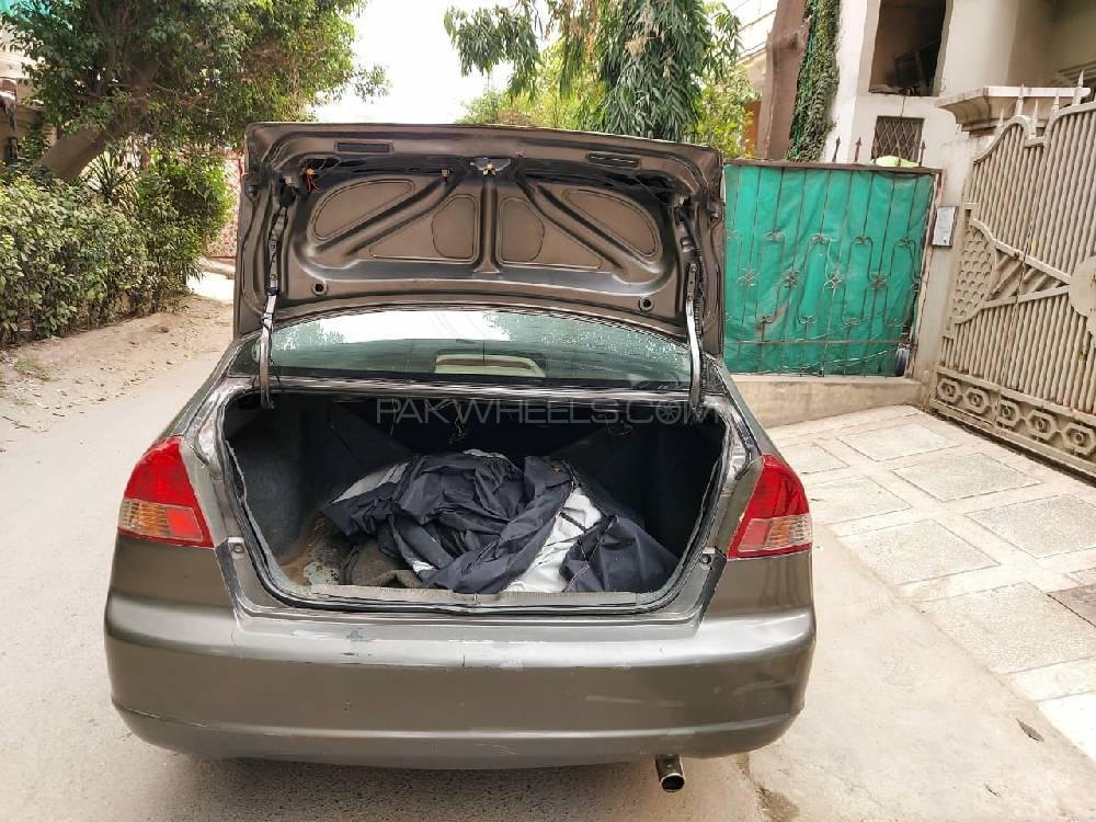 ہونڈا سوک 2004 for Sale in لاہور ہونڈا سوک 2004 for Sale in لاہور Image-6