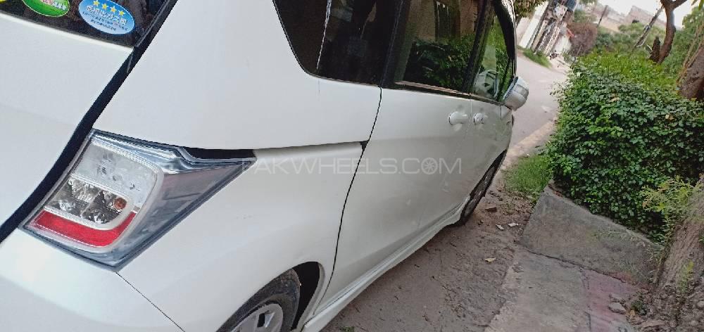 Honda Freed 2014 for Sale in Lahore Honda Freed 2014 for Sale in Lahore Image-3
