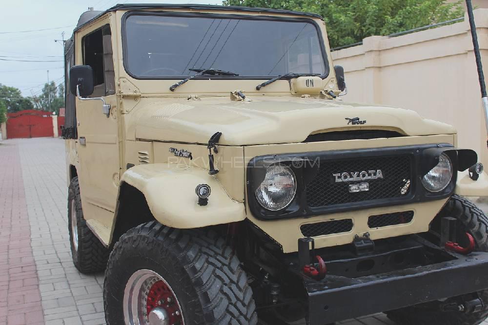Toyota Land Cruiser 1984 for Sale in Mardan Toyota Land Cruiser 1984 for Sale in Mardan Image-4
