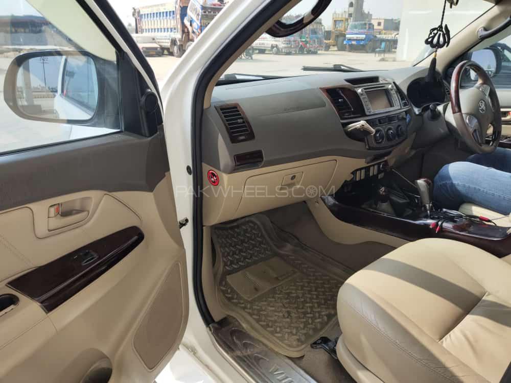ٹویوٹا ہائیلکس 2012 for Sale in ملتان ٹویوٹا ہائیلکس 2012 for Sale in ملتان Image-6