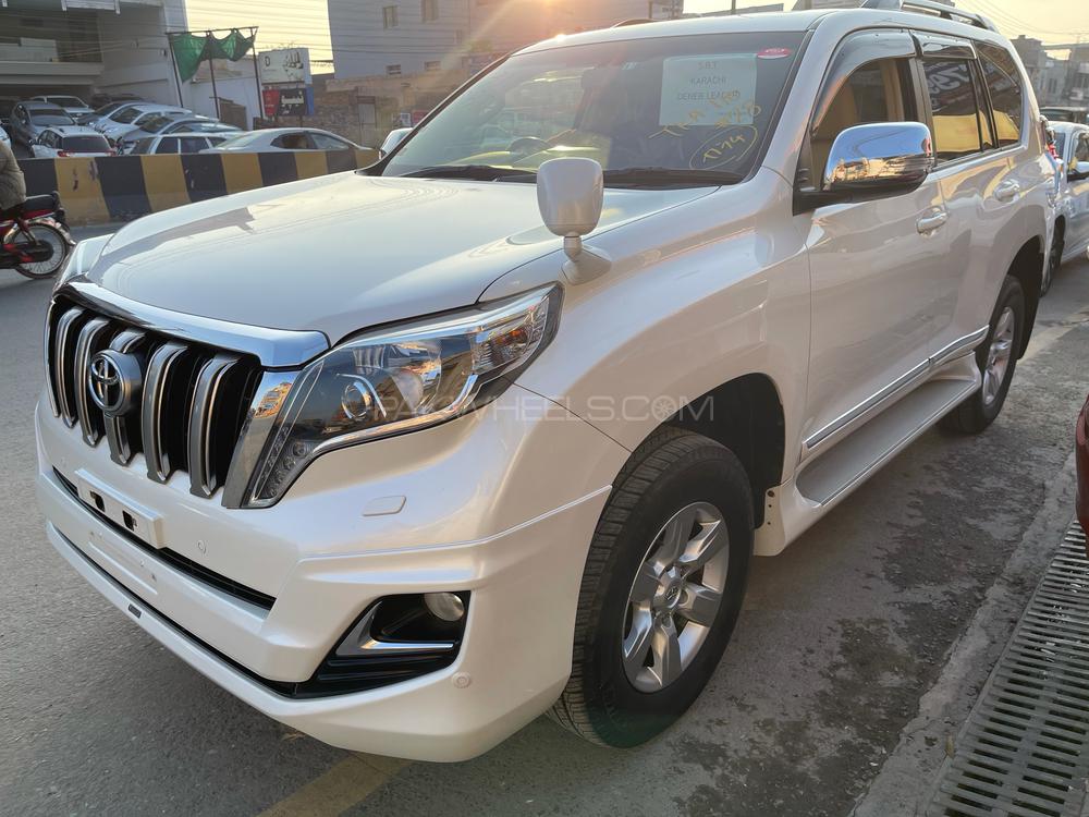 Toyota Prado 2015 for Sale in Multan Toyota Prado 2015 for Sale in Multan Image-8