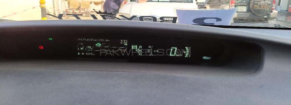 Toyota Prius 2014 for Sale in Peshawar Toyota Prius 2014 for Sale in Peshawar Image-14
