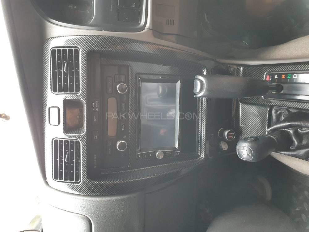 Toyota Surf 2001 for Sale in Karachi Toyota Surf 2001 for Sale in Karachi Image-6