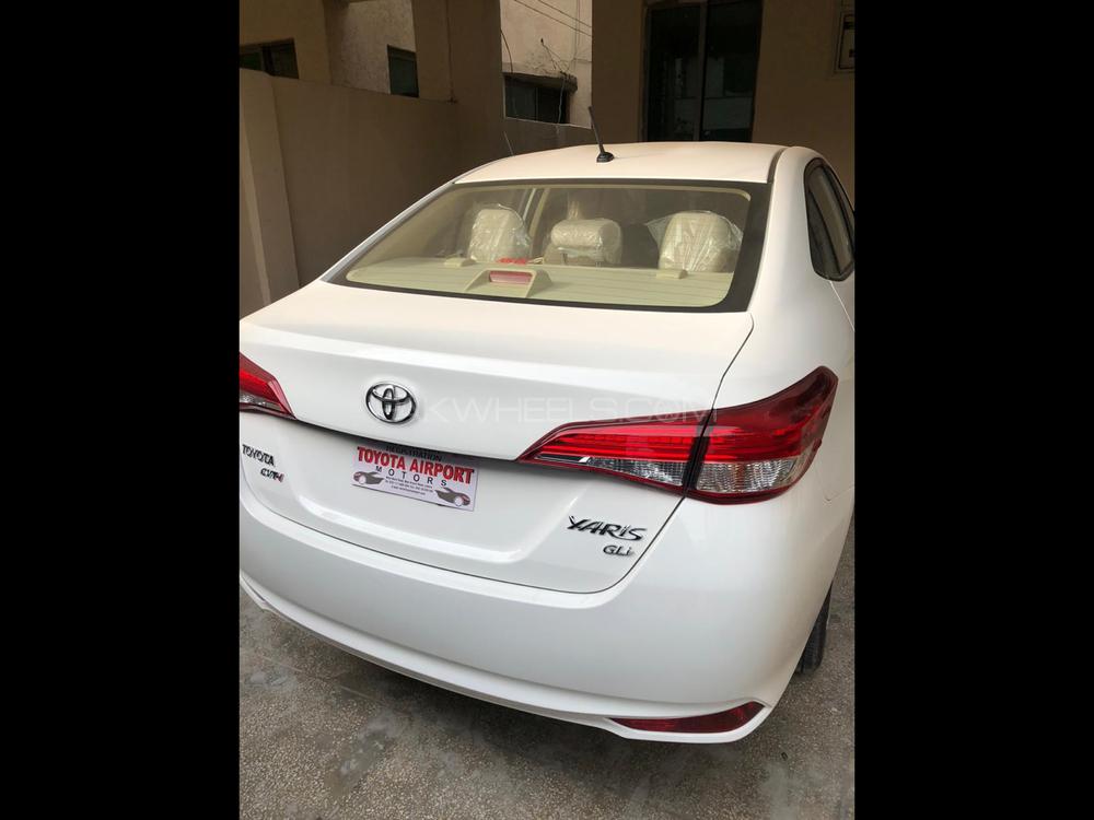 Toyota Yaris Sedan 2020 for Sale in Lahore Image-1