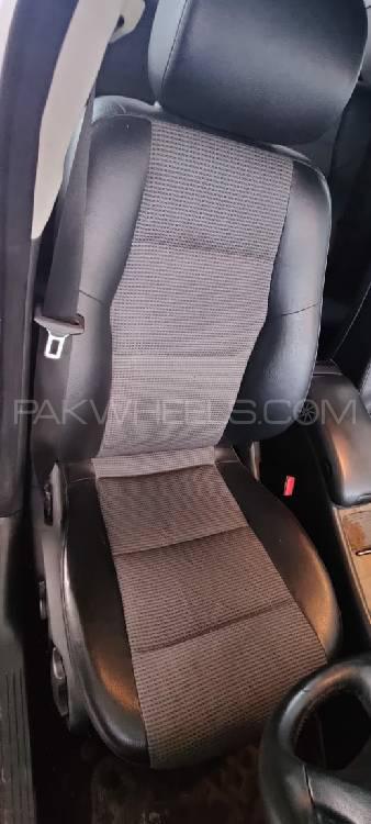 Mercedes Benz C Class 2006 for Sale in Lahore Mercedes Benz C Class 2006 for Sale in Lahore Image-12