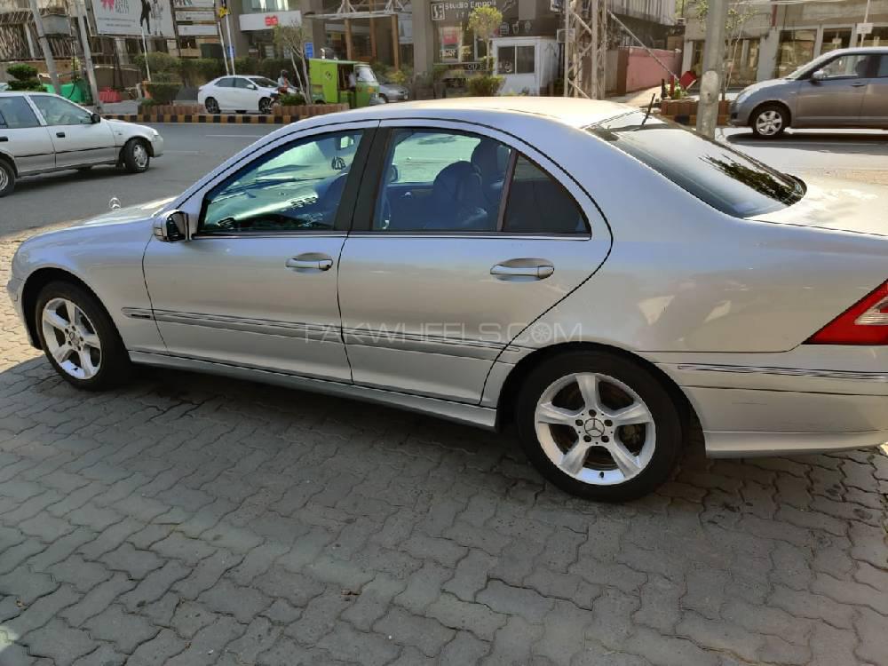 Mercedes Benz C Class 2006 for Sale in Lahore Mercedes Benz C Class 2006 for Sale in Lahore Image-8
