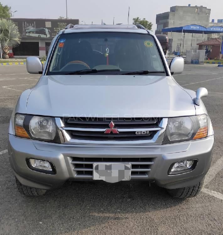 Mitsubishi Pajero 2002 for Sale in Lahore Image-1
