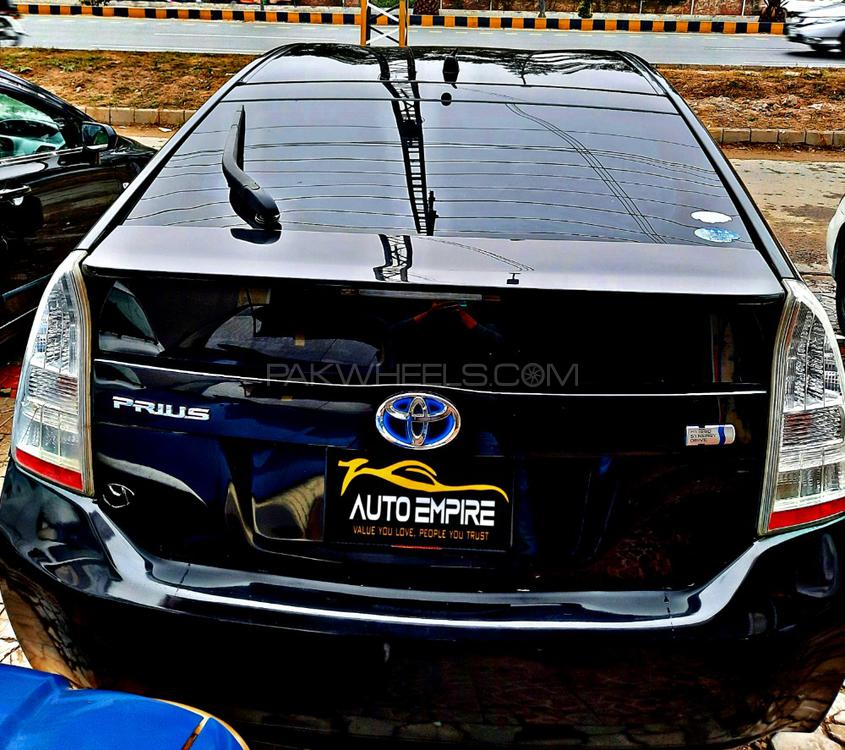 Toyota Prius 2010 for Sale in Lahore Toyota Prius 2010 for Sale in Lahore Image-4