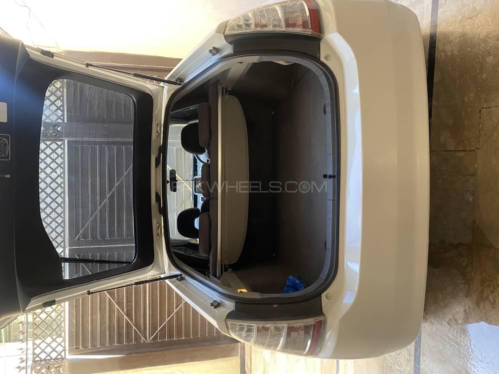 Toyota Prius 2011 for Sale in Peshawar Toyota Prius 2011 for Sale in Peshawar Image-10