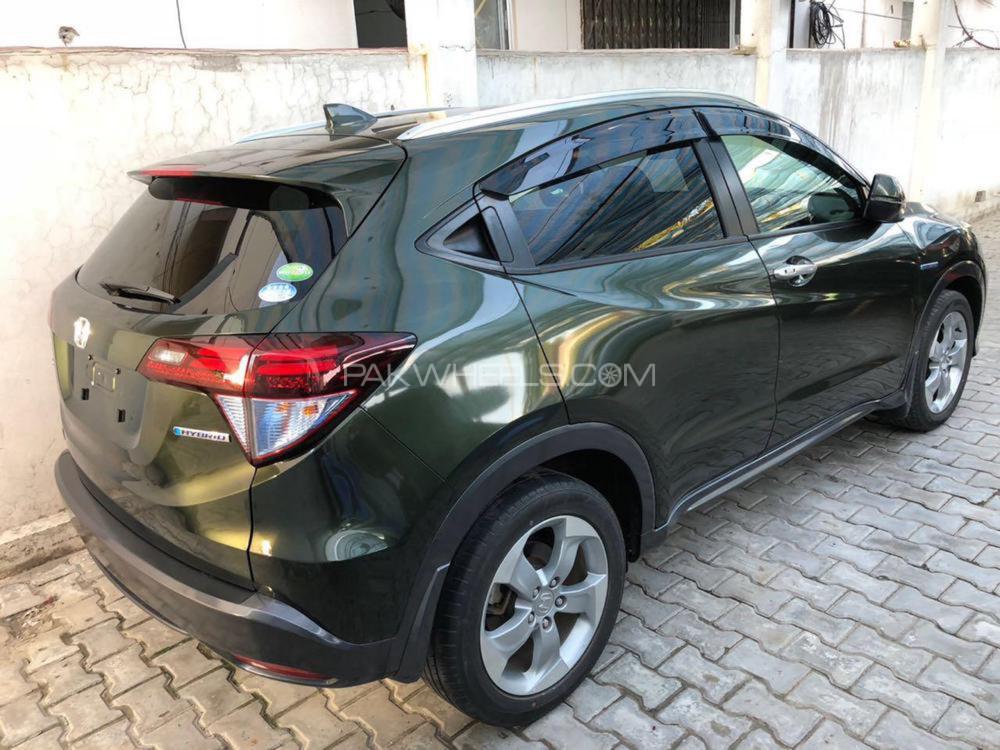 Honda Vezel 2013 for Sale in Lahore Honda Vezel 2013 for Sale in Lahore Image-9