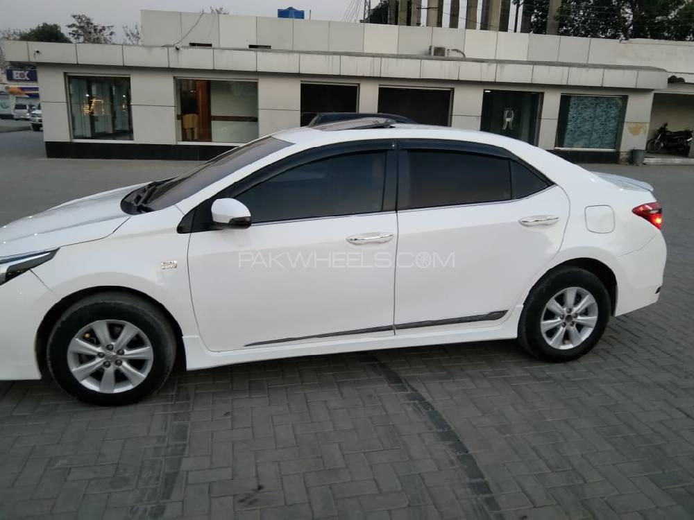 Toyota Corolla 2015 for Sale in Peshawar Toyota Corolla 2015 for Sale in Peshawar Image-14