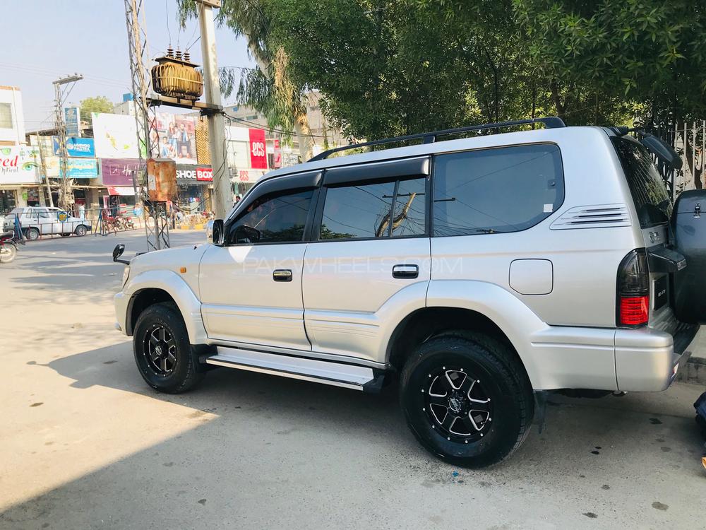 Toyota Prado 2001 for Sale in Bahawalpur Toyota Prado 2001 for Sale in Bahawalpur Image-3