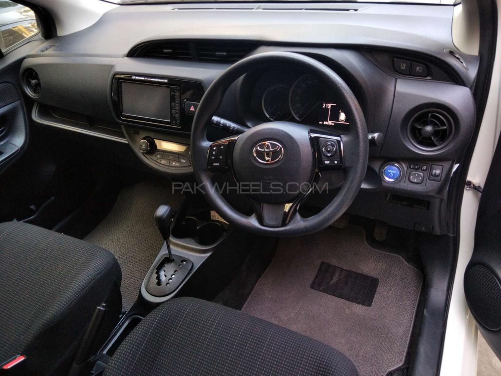Toyota Vitz 2017 for Sale in Karachi Toyota Vitz 2017 for Sale in Karachi Image-3