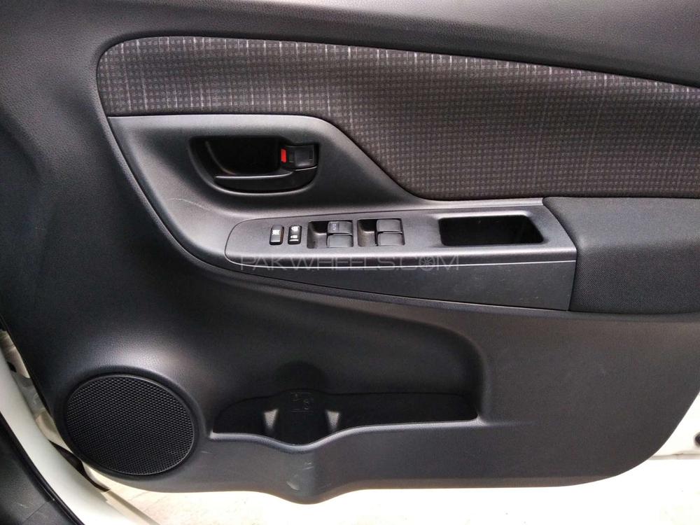 Toyota Vitz 2017 for Sale in Karachi Toyota Vitz 2017 for Sale in Karachi Image-9