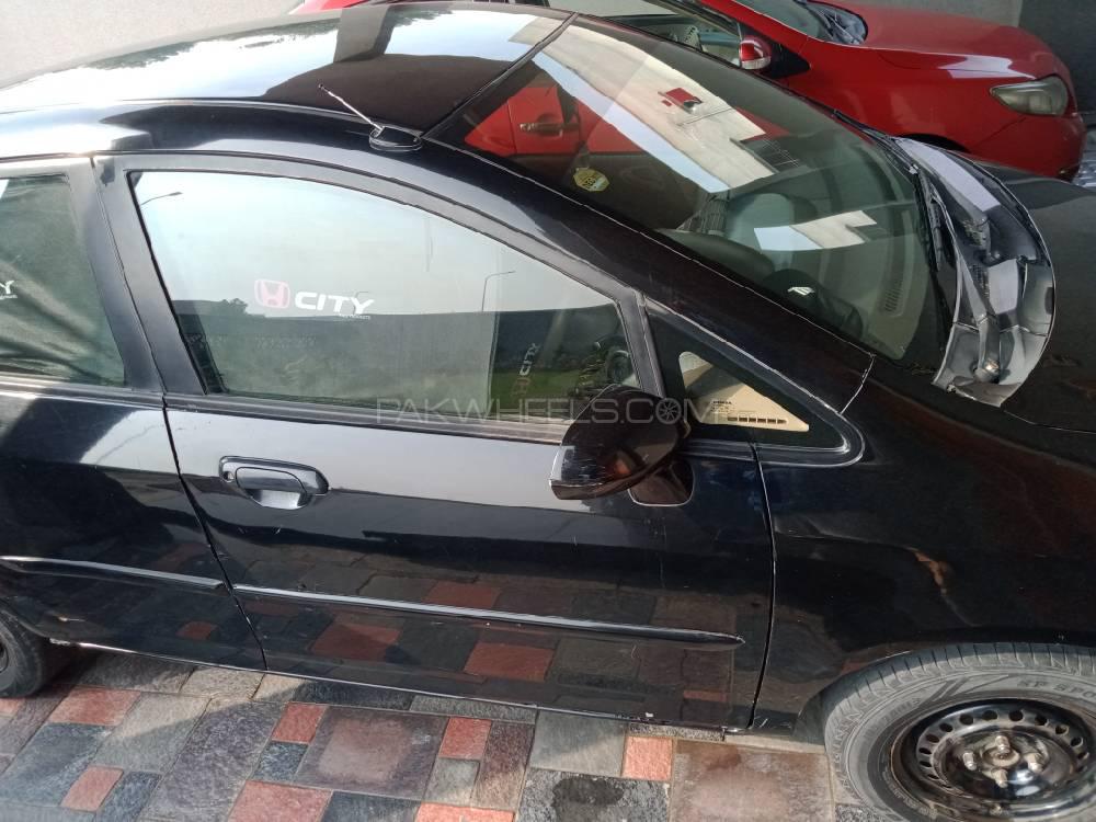 Honda City 2005 for Sale in Lahore Image-1