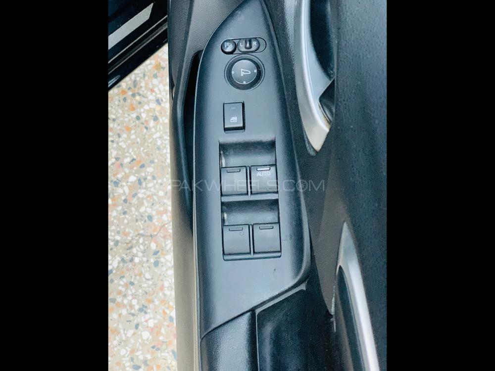 Honda Fit 2014 for Sale in Fateh Jang Honda Fit 2014 for Sale in Fateh Jang Image-11
