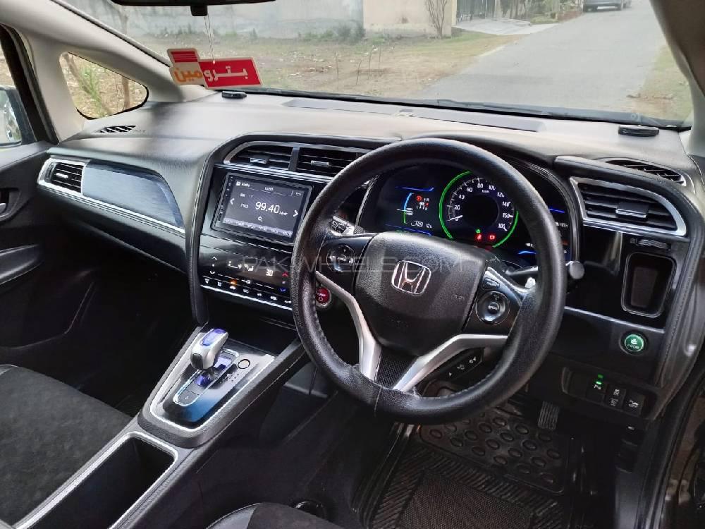 Honda Fit 2015 for Sale in Lahore Honda Fit 2015 for Sale in Lahore Image-5
