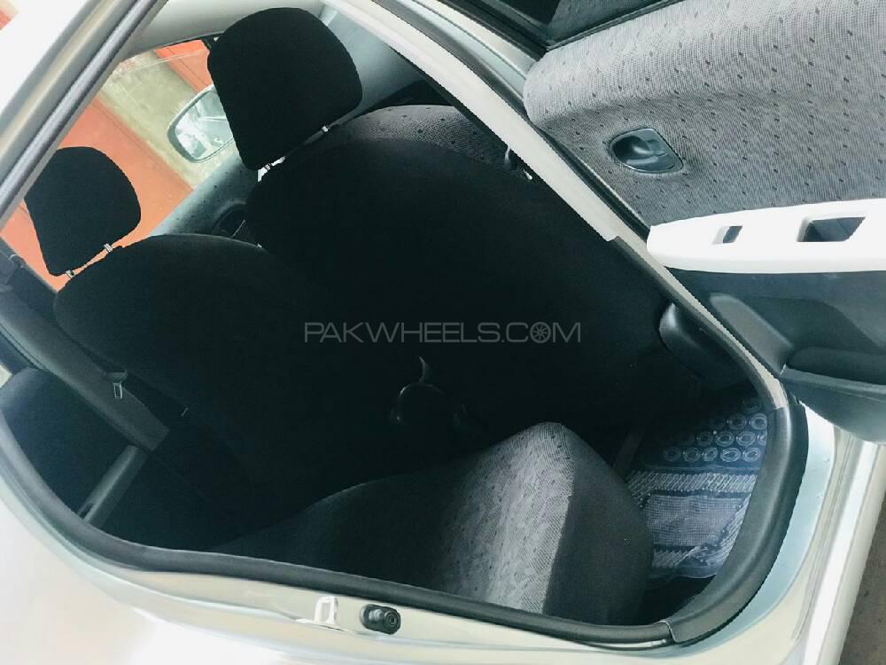 Toyota Vitz 2009 for Sale in Lahore Toyota Vitz 2009 for Sale in Lahore Image-4