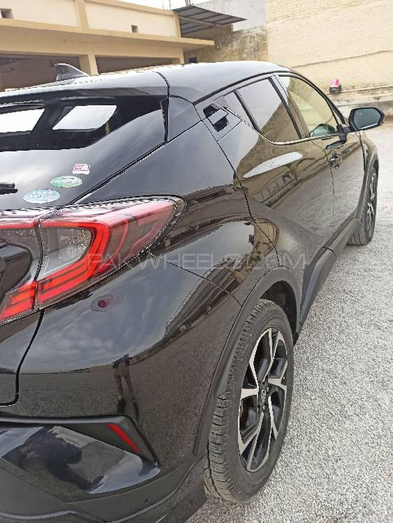 Toyota C-HR 2017 for Sale in Islamabad Toyota C-HR 2017 for Sale in Islamabad Image-9