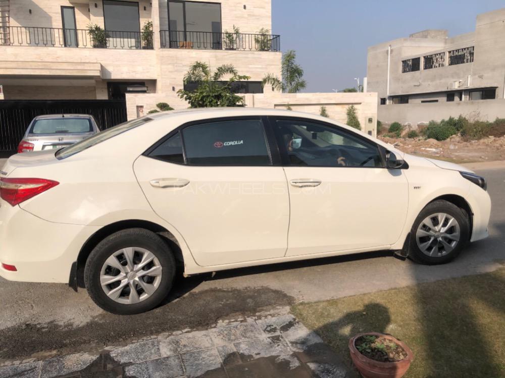 Toyota Corolla 2017 for Sale in Lahore Toyota Corolla 2017 for Sale in Lahore Image-4